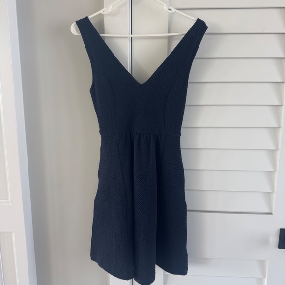 Dresses - Picture 6 of 10